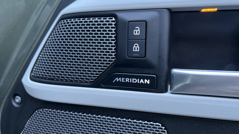 Land Rover Defender 3.0 D250 X-Dynamic HSE 110 5dr Auto Diesel Estate